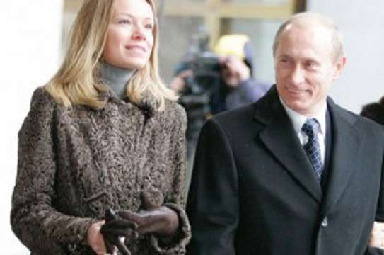Могущественный папа. Путин и Мария. Фото http://www.mirror.co.uk/