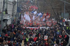 Марш Мира в Москве 15 марта 2014 года. BBC