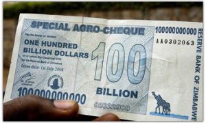 Банкнота в 100 триллионов долларов