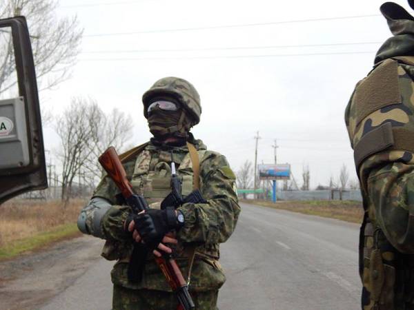 Бойцы  "Азова" в районе боев восточнее Мариуполя. Фото Facebook полка "Азов"