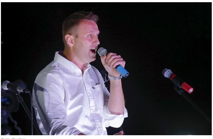 Алексей Навальный на митинге "за сменяемость власти"