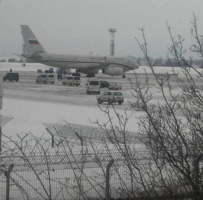 Самолет из президентского авиаотряда в аэропорту Борисполь. Фото из социальных сетей 